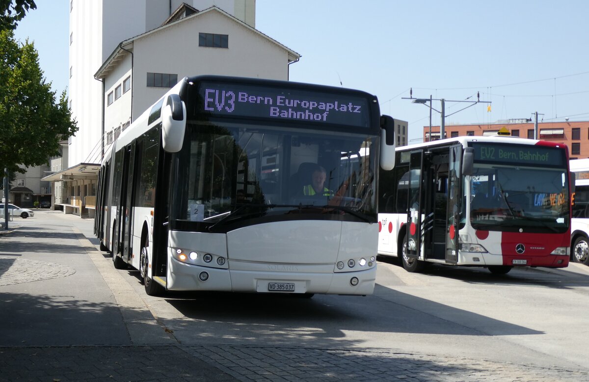(278'864) - Overney, Vevey - VD 385'037 - Solaris (ex AAGR Rothenburg Nr. 11) am 15. August 2025 beim Bahnhof D�dingen