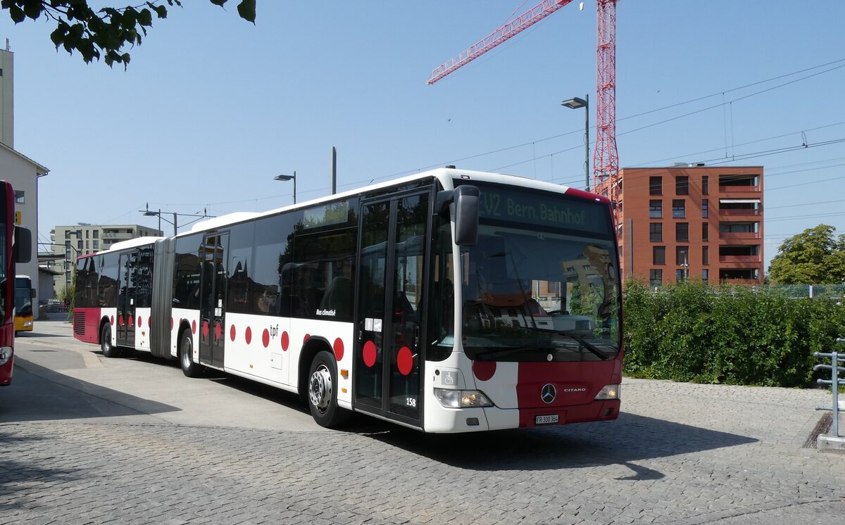 (278'869) - TPF Fribourg - Nr. 158/FR 300'364 - Mercedes am 15. August 2025 beim Bahnhof D�dingen