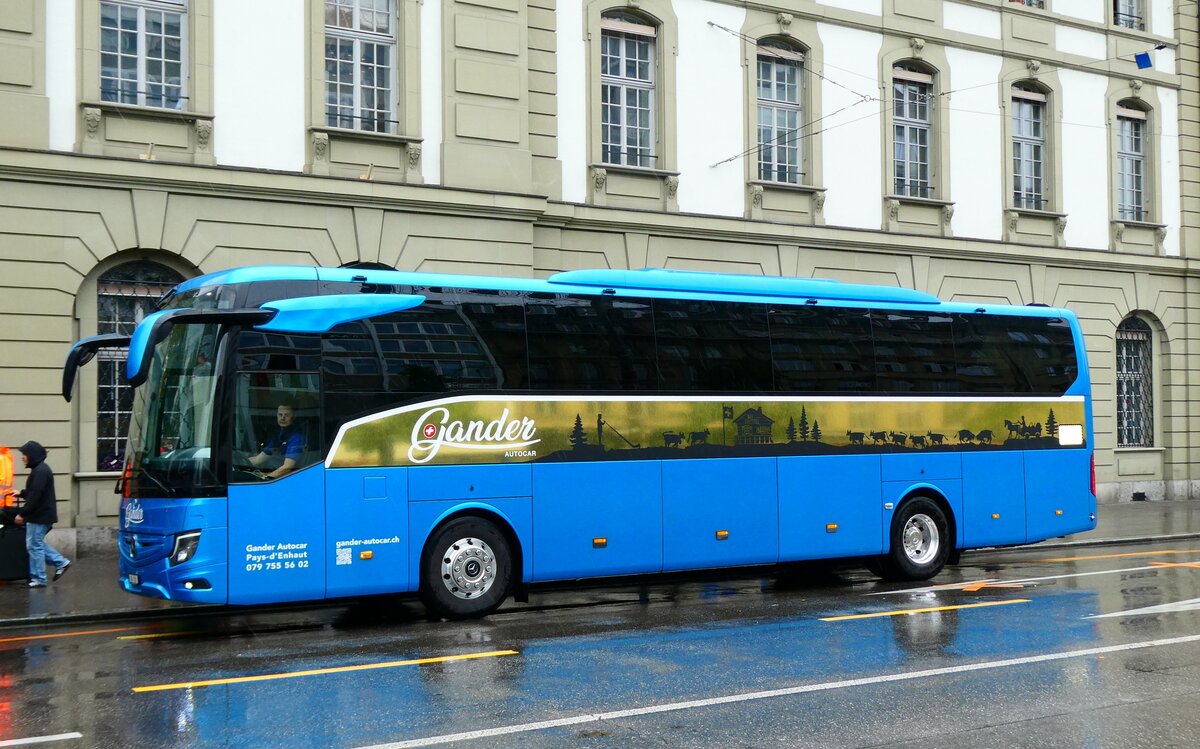 (279'260) - Gander, Ch�teau-d'Oex - VD 713 - Mercedes am 21. August 2025 beim Bahnhof Bern