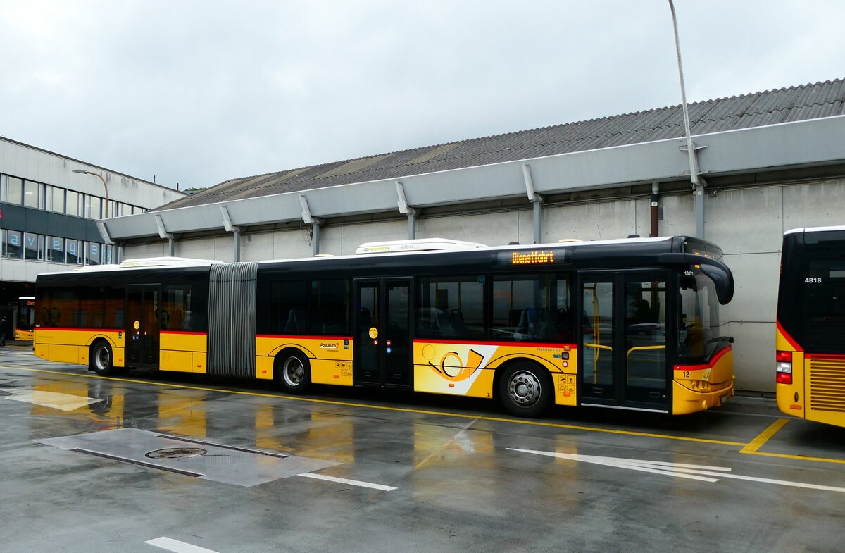 (279'263) - Steiner, Ortschwaben - Nr. 12/BE 68'012/PID 10'071 - Solaris (ex AVA Biel Nr. 8) am 21- August 2025 in Bern, Postautostation