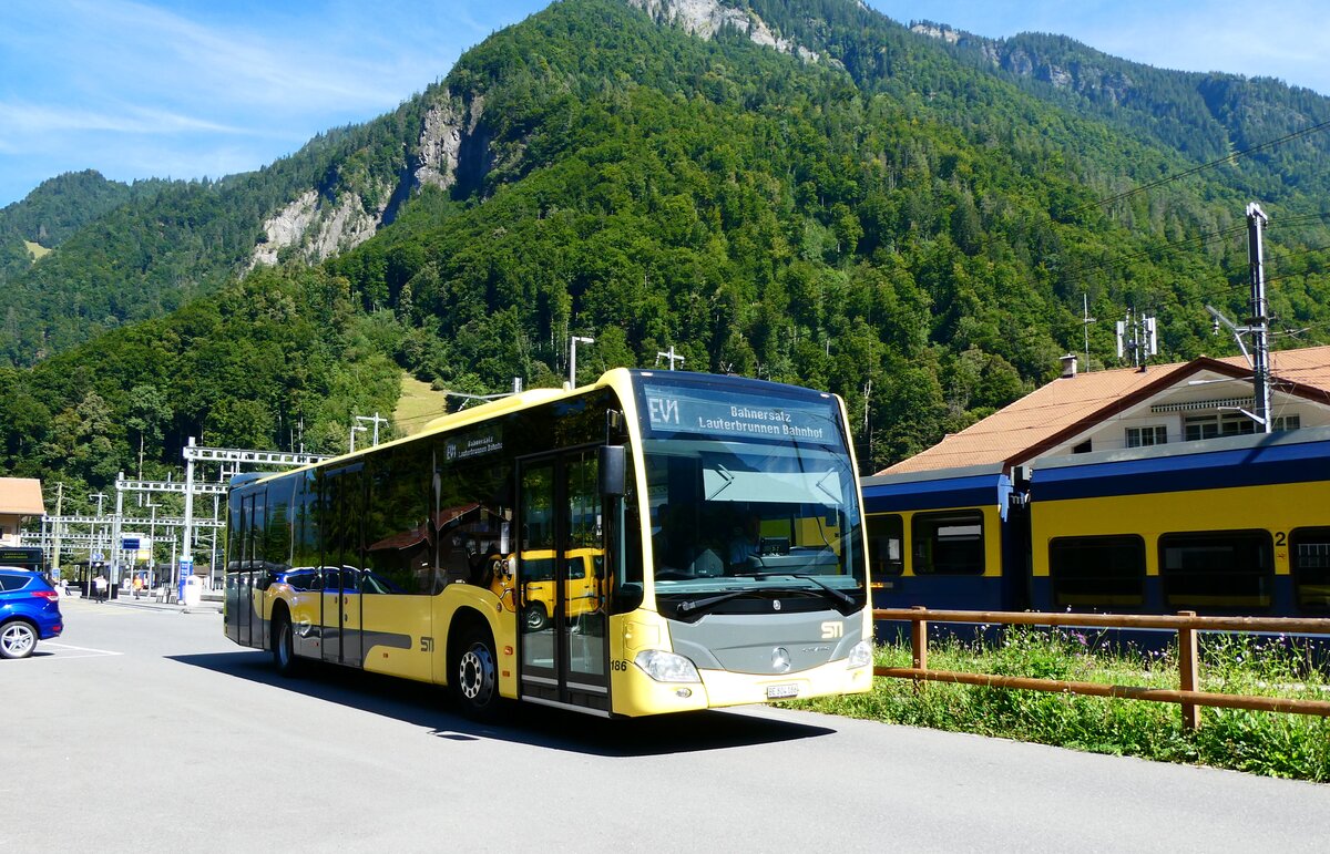 (279'341) - STI Thun - Nr. 186/BE 804'186 - Mercedes am 25. August 2025 beim Bahnhof Zweil�tschinen