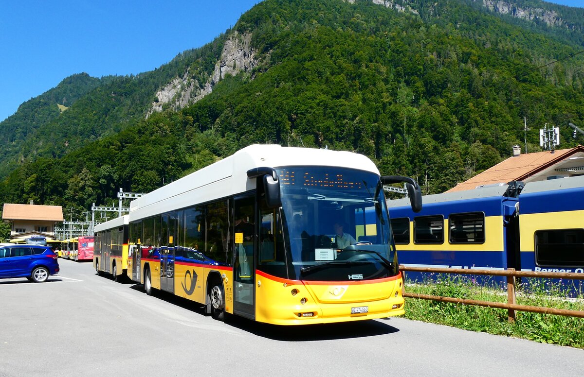 (279'359) - PostAuto Bern - BE 474'560/PID 10'247 - Hess am 25. August 2025 beim Bahnhof Zweil�tschinen