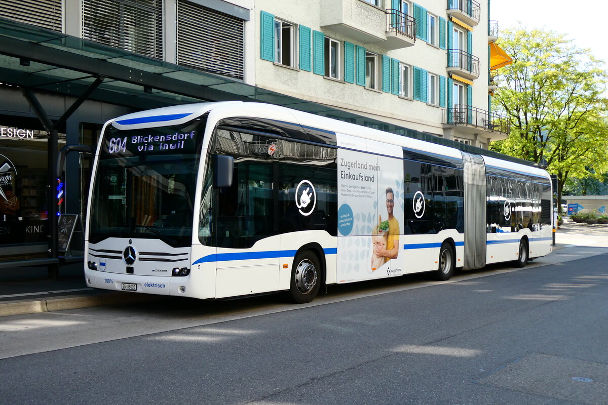 (279'429) - ZVB Zug - Nr. 5/ZG 88'005 - eMercedes am 26. August 2025 beim Bahnhof Zug