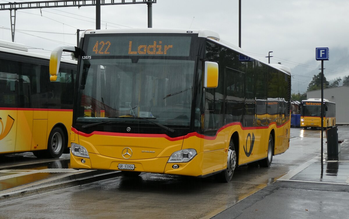 (280'106) - Bundi, Disentis - GR 93'904/PID 12'075 - Mercedes am 9. September 2025 beim Bahnhof Ilanz