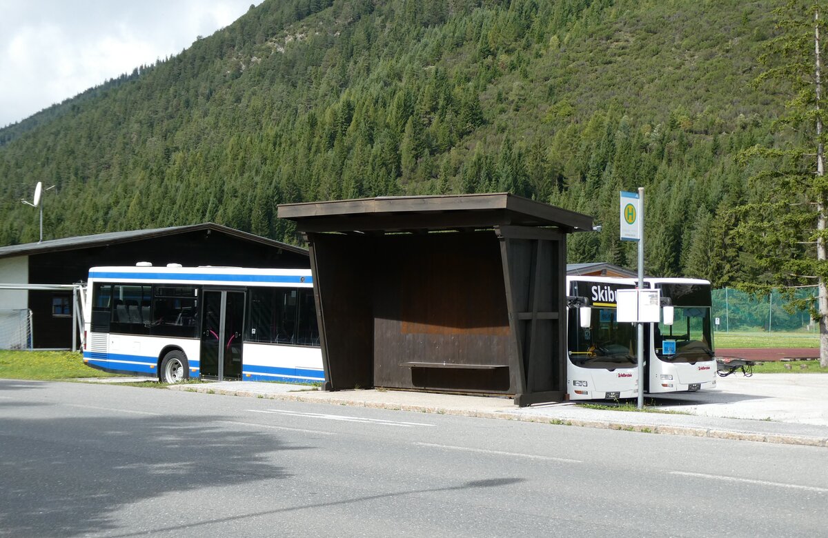 (280'442) - Bus-Haltestelle am 16. September 2025 in Leutasch, Alpenbad Br�cke