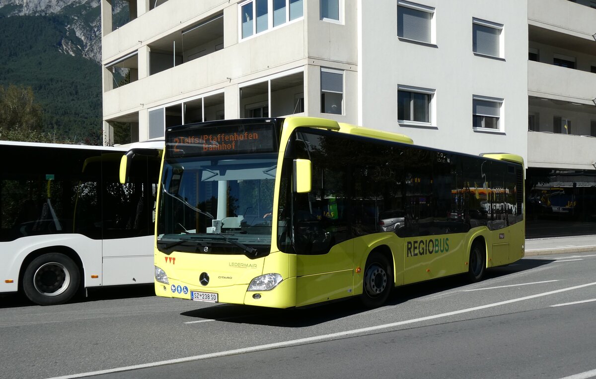 (280'538) - Ledermair, Schwaz - SZ 238 SD - Mercedes am 18. September 2025 in Telfs, Anton-Auer-Strasse