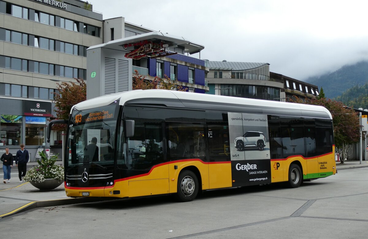 (280'650) - PostAuto Bern - BE 610'540/PID 12'129 - eMercedes am 23. September 2025 beim Bahnhof Interlaken West