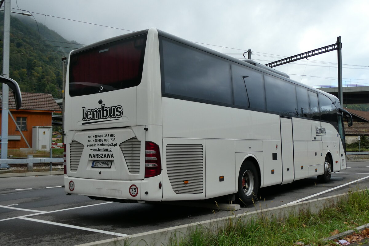 (280'662) - Aus Polen: Lembus, Warszawa - WG 7888L - Mercedes am 23. September 2025 beim Bahnhof Interlaken Ost