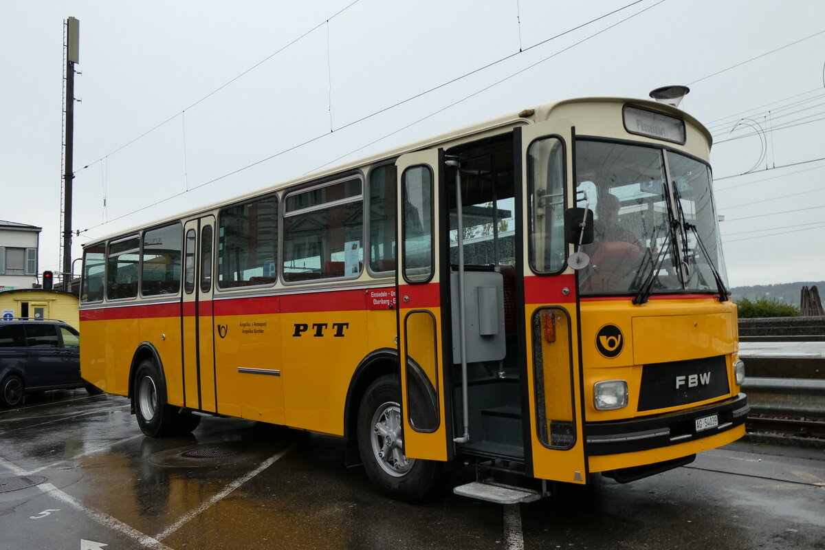 (280'677) - Birchler, Remetschwil - AG 54'039 - FBW/T�scher (ex Gerber, Winkel; ex Eggenberger, M�riken; ex Tanner, Bubendorf; ex P 24'803) am 27. September 2025 beim Bahnhof W�denswil