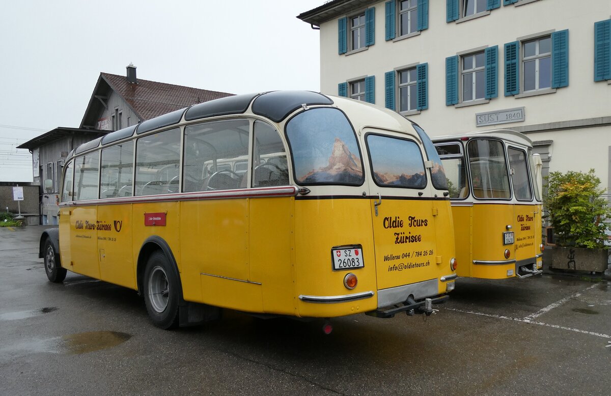 (280'685) - Oldie-Tours Z�risee, Wollerau - Nr. 1/SZ 26'083 - Saurer/R&J am 27. September 2025 beim Bahnhof W�denswil