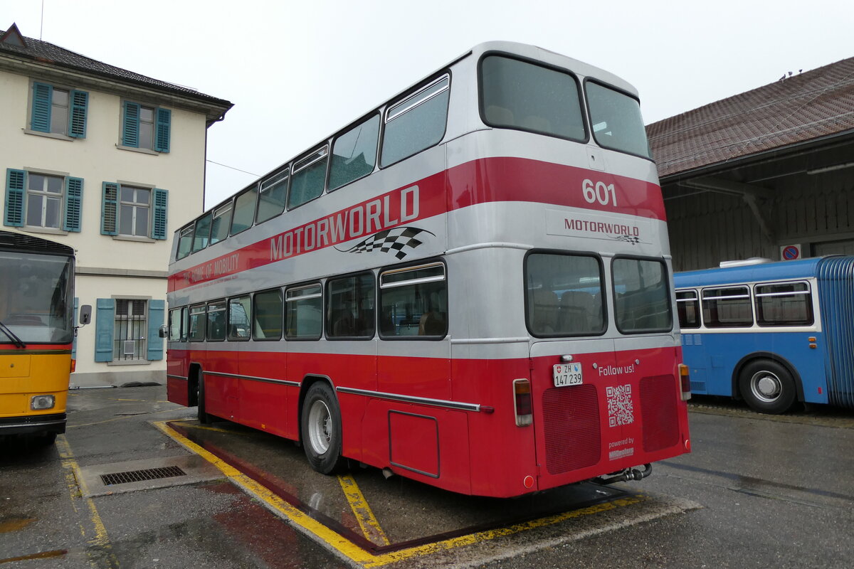 (280'698) - Motorworld, Kemptthal - Nr. 601/ZH 147'239 - B�ssing (ex WV Winterthur Nr. 601; ex WV Winterthur Nr. 201; ex Amt f�r Luftverkehr, Z�rich Nr. 47; ex Swissair, Z�rich Nr. 23) am 27. September 2025 beim Bahnhof W�denswil 