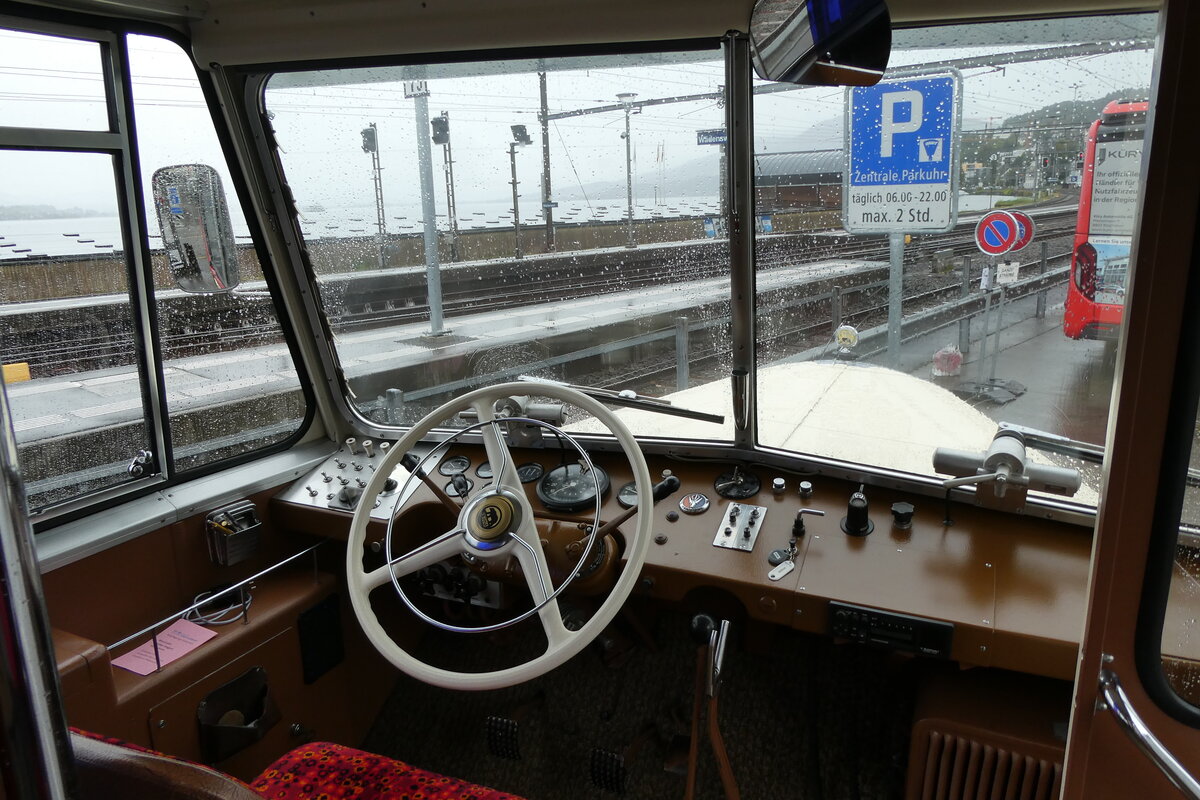 (280'707) - Bamert, Wollerau - SZ 200'094 - Berna/T�scher (ex Blattmann, Wollerau) am 27. September 2025 beim Bahnhof W�denswil (Innenaufnahme)