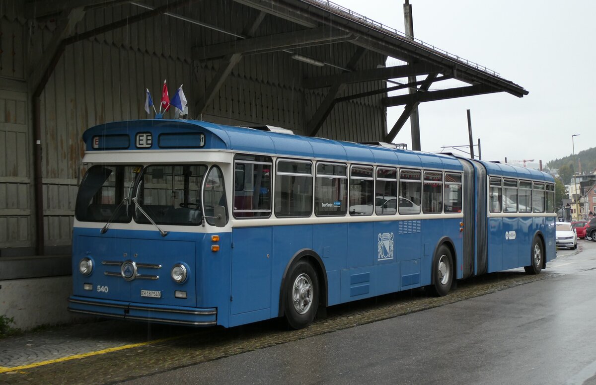 (280'711) - VBZ Z�rich (TMZ) - Nr. 540/ZH 187'540 - Saurer/Saurer (ex Nr. 7540; ex Nr. 540) am 27. September 2025 beim Bahnhof W�denswil