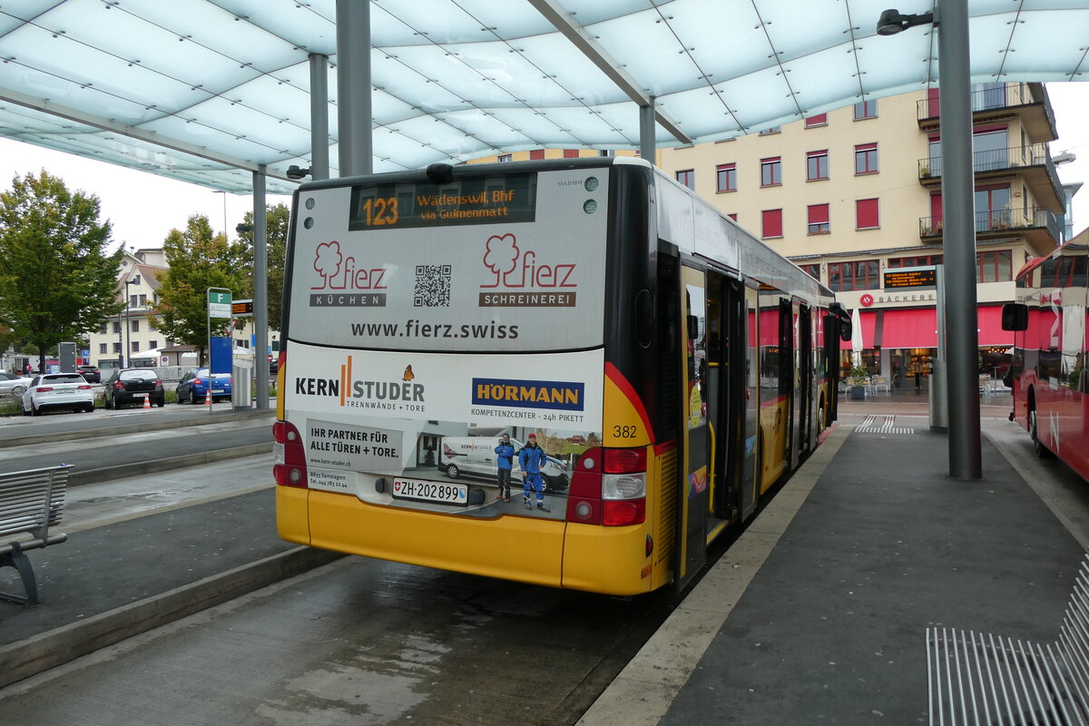 (280'720) - PostAuto Z�rich - Nr. 382/ZH 202'899/PID 11'269 - MAN am 27. September 2025 beim Bahnhof W�denswil