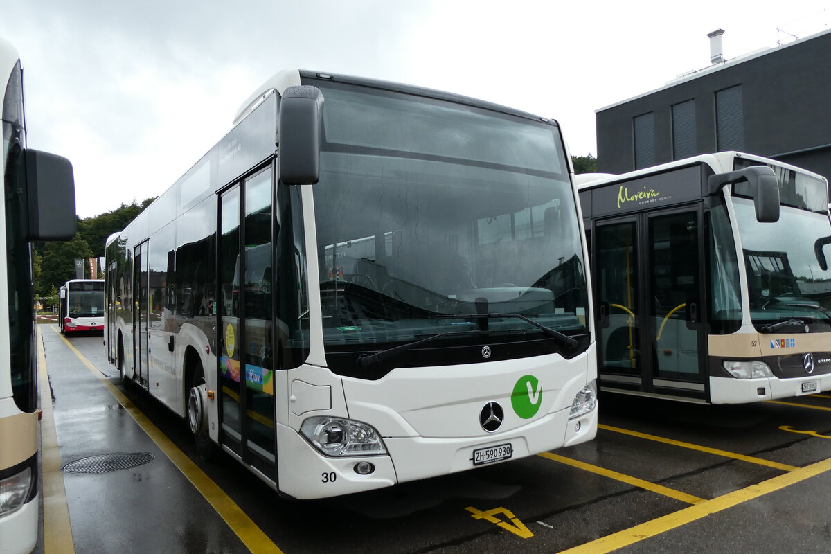 (280'761) - Maag, Kloten - Nr. 30/ZH 590'930 - Mercedes am 27. September 2025 in Winterthur, Daimler Buses
