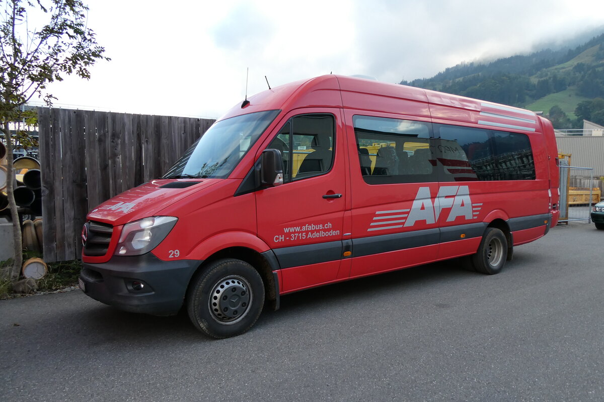(280'843) - AFA Adelboden - Nr. 29/BE 173'525 - Mercedes am 1. Oktober 2025 in Frutigen, Garage
