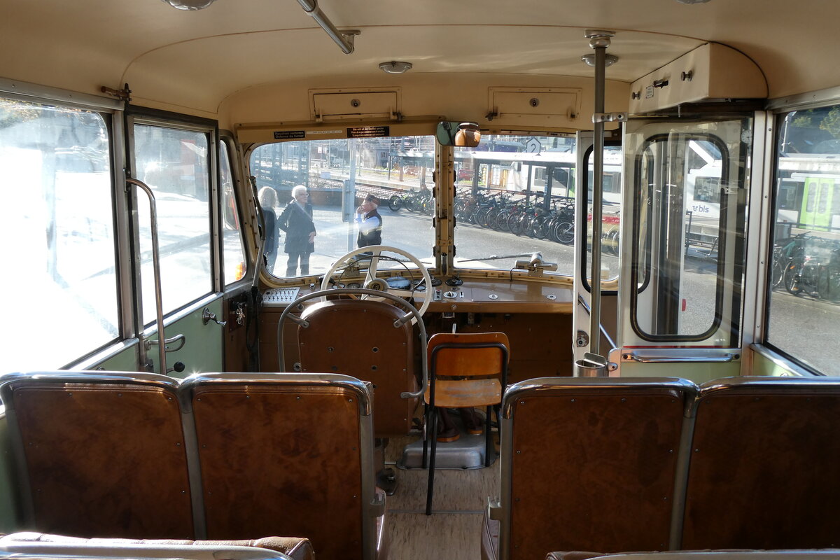 (280'988) - Steiner, Messen - SO 20'142 - Berna/Hess (ex B�rtschi, Biberen) am 5. Oktober 2025 beim Bahnhof Langnau (Innenaufnahme) 