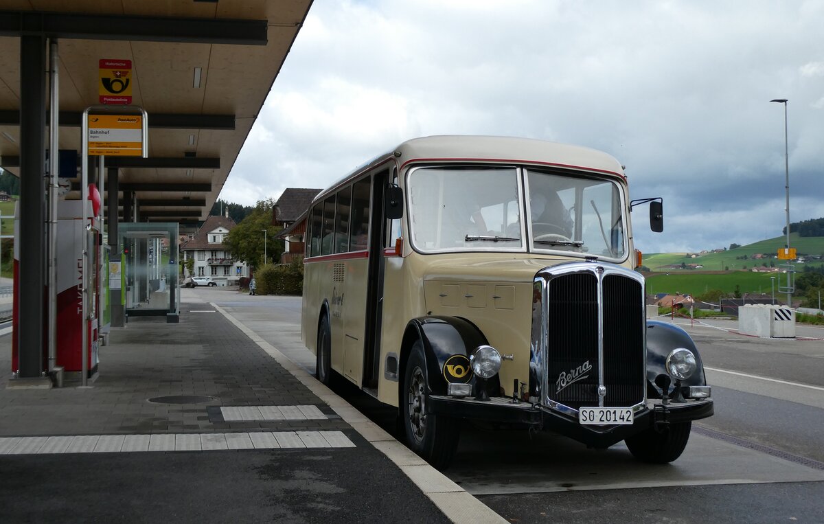 (281'013) - Steiner, Messen - SO 20'142 - Berna/Hess (ex B�rtschi, Biberen) am 5. Oktober 2025 beim Bahnhof Biglen