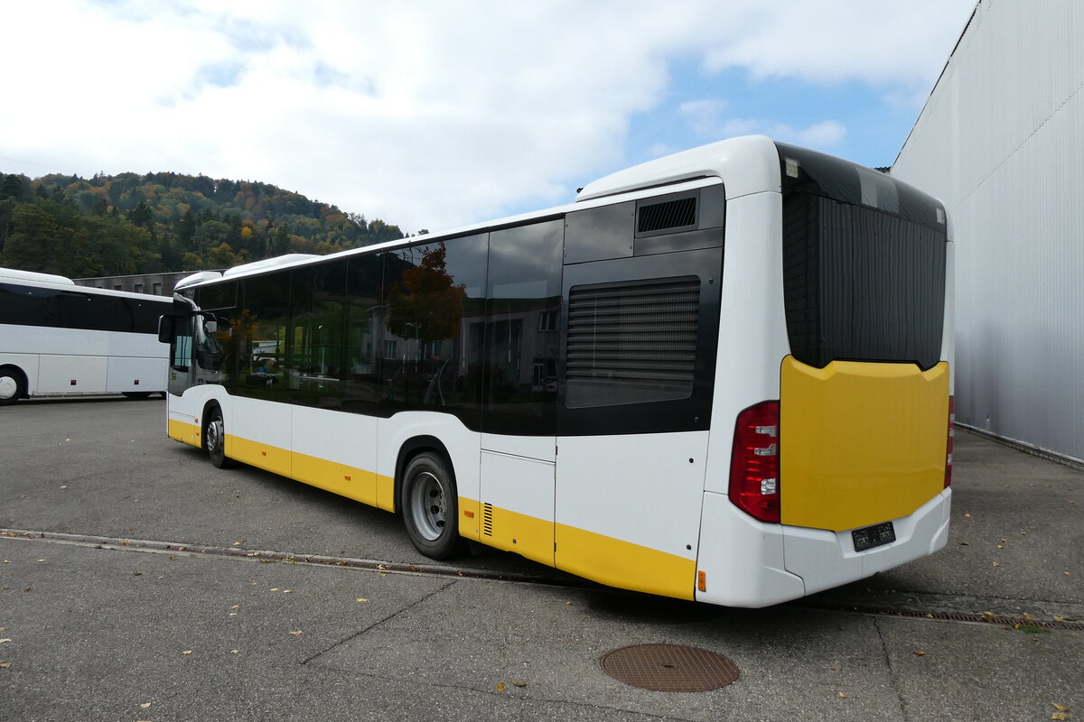 (281'193) - VBSH Schaffhausen - Nr. 37 - Mercedes (ex Nr. 25) am 10. Oktober 2025 in Winterthur, Daimler Buses