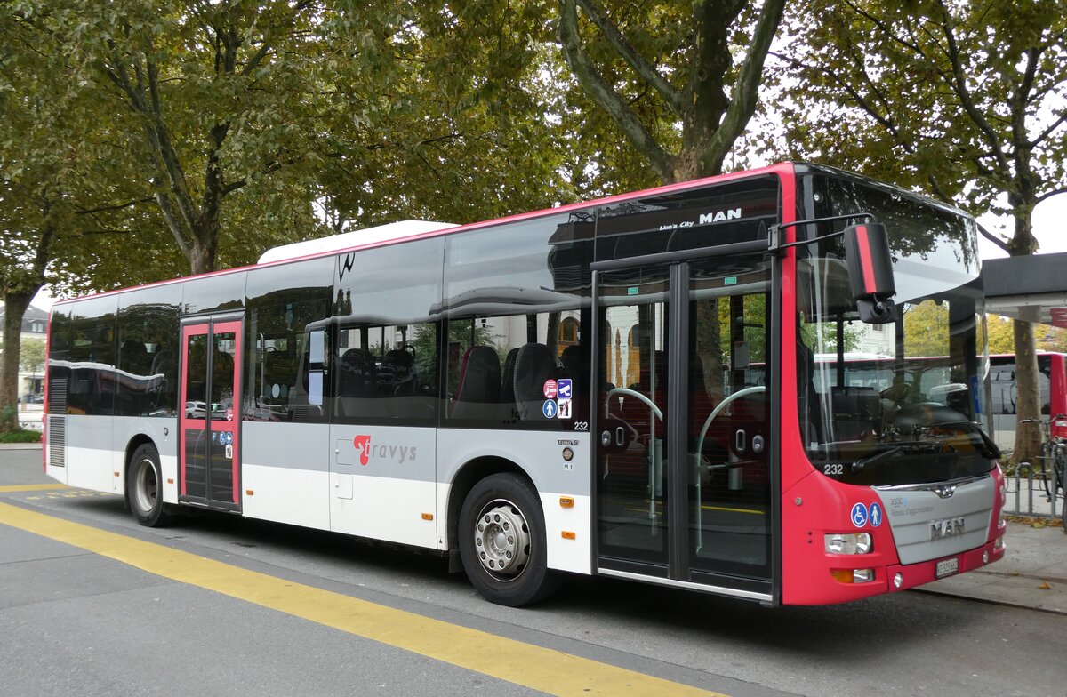 (281'253) - TRAVYS Yverdon - Nr. 232/VD 303'662 - MAN am 11. Oktober 2025 beim Bahnhof Yverdon