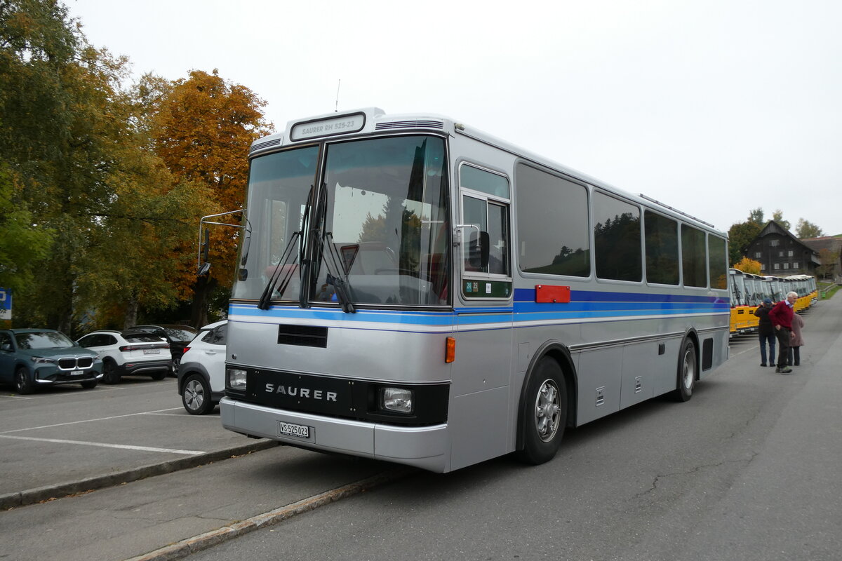 (281'335) - Pralong, Euseigne - VS 525'023 - Saurer/Lauber (ex Osterholt, Veysonnaz; ex SAPJV, L'Isle Nr. 70/PID 1302) am 12. Oktober 2025 in Schwarzenberg, R�ssli