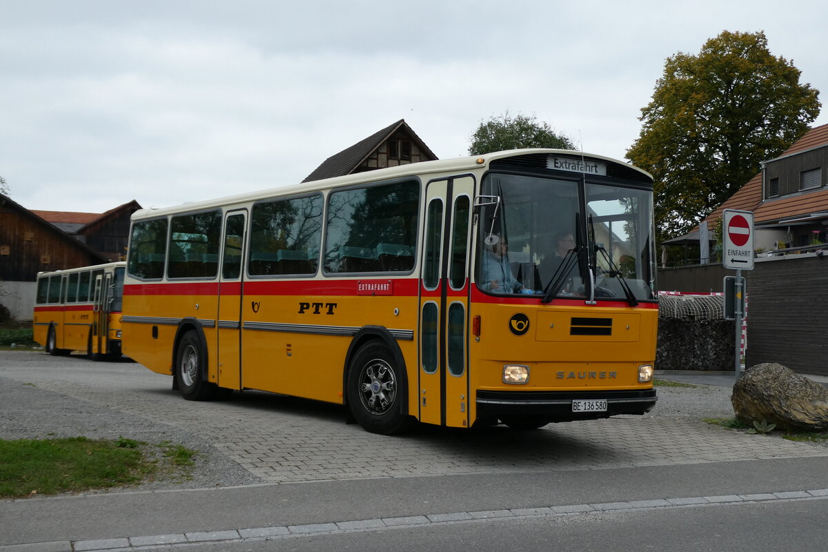 (281'471) - Schumacher, Liebefeld - BE 136'580 - Saurer/T�scher (ex Zimmermann, Niederwangen; ex P 24'289) am 12. Oktober 2025 in Hitzkirch, Interkantonale Polizeischule