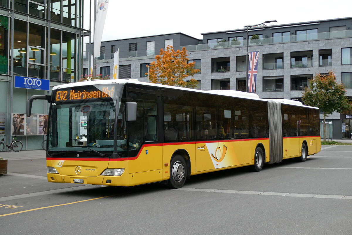 (281'514) - PostAuto Nordschweiz - AG 479'339/PID 5257 - Mercedes (ex SO 148'553) am 14. Oktober 2025 beim Bahnhof Interlaken Ost