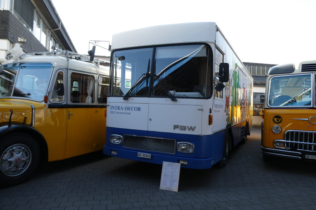 (281'615) - Intra-Decor, Hunzenschwil - AG 92640 FBW/FHS (ex Aargauische Zentral-Molkerei, Suhr; ex Coop, Pratteln) am 18. Oktober 2025 in N�fels, FBW-Museum