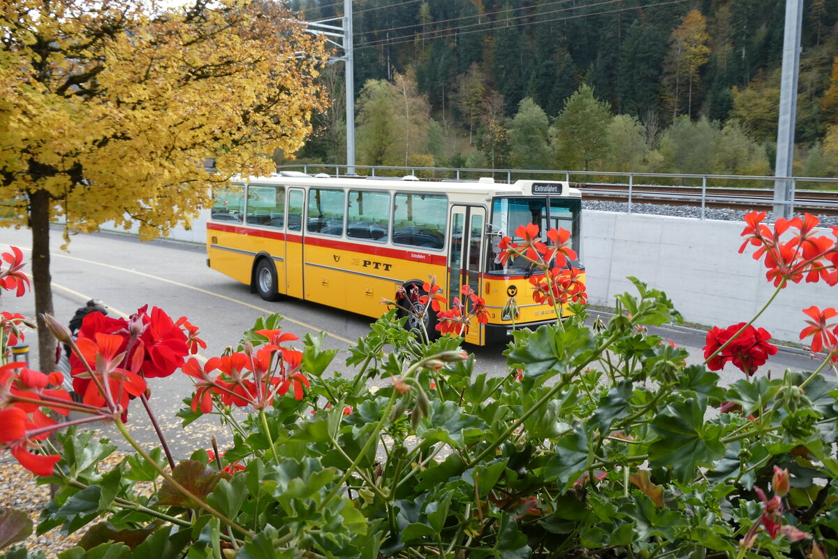 (281'683) - Kolb, Grasswil - Nr. 3/BE 93'915 - Saurer/R&J (ex Schmocker, Stechelberg Nr. 3/PID 2409; ex Schmocker, Stechelberg Nr. 1; ex Gertsch, Stechelberg Nr. 1) am 19. Oktober 2025 in Trubschachen, Kambly