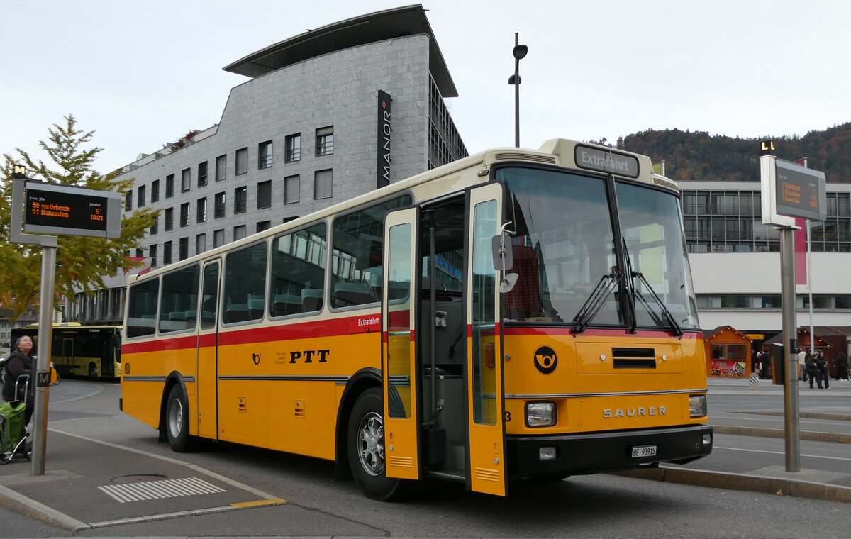 (281'689) - Kolb, Grasswil - Nr. 3/BE 93'915 - Saurer/R&J (ex Schmocker, Stechelberg Nr. 3/PID 2409; ex Schmocker, Stechelberg Nr. 1; ex Gertsch, Stechelberg Nr. 1) am 19. Oktober 2025 beim Bahnhof Thun