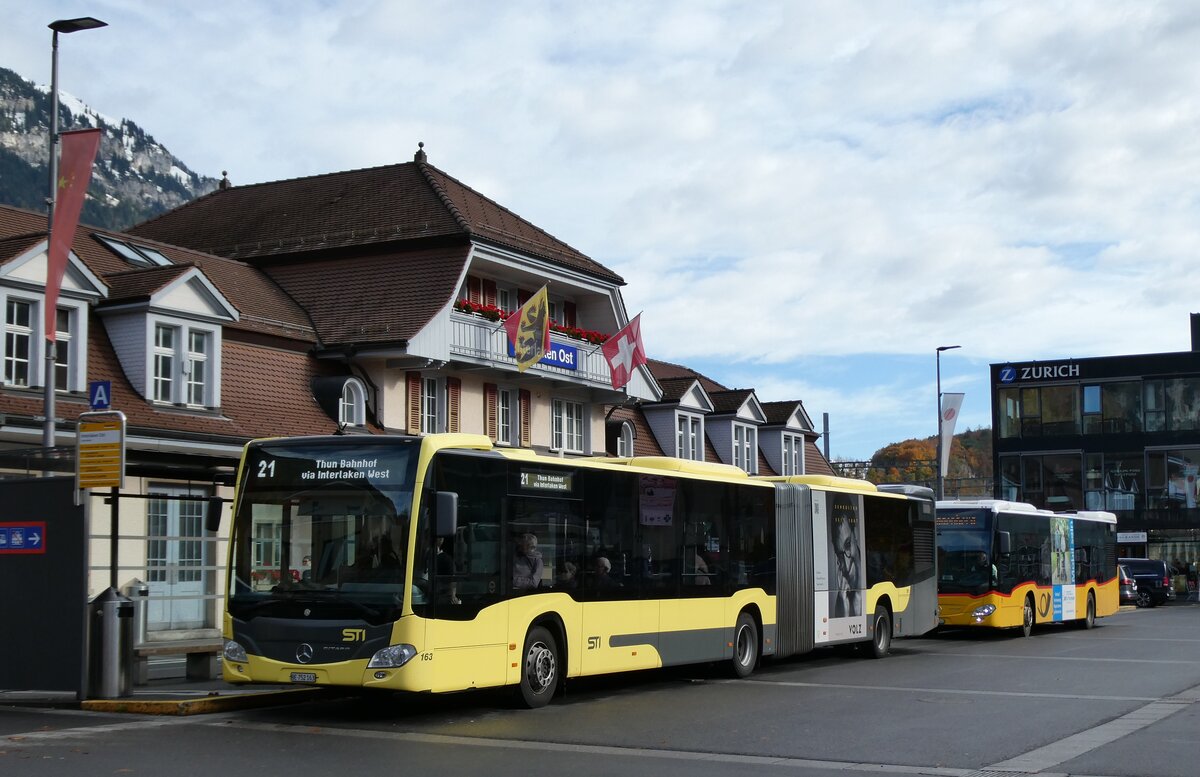 (281'841) - STI Thun - Nr. 163/BE 752'163 - Mercedes am 28. Oktober 2025 beim Bahnhof Interlaken Ost