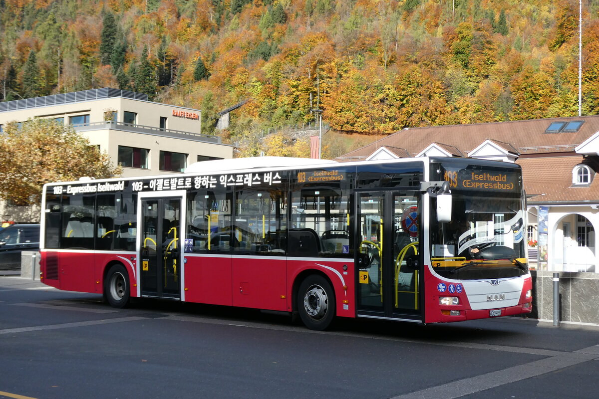 (281'850) - PostAuto Bern - BE 654'090/PID 12'339 - MAN (ex Dr. Richard, A-Wien Nr. 1419) am 28. Oktober 2025 beim Bahnhof Interlaken Ost 