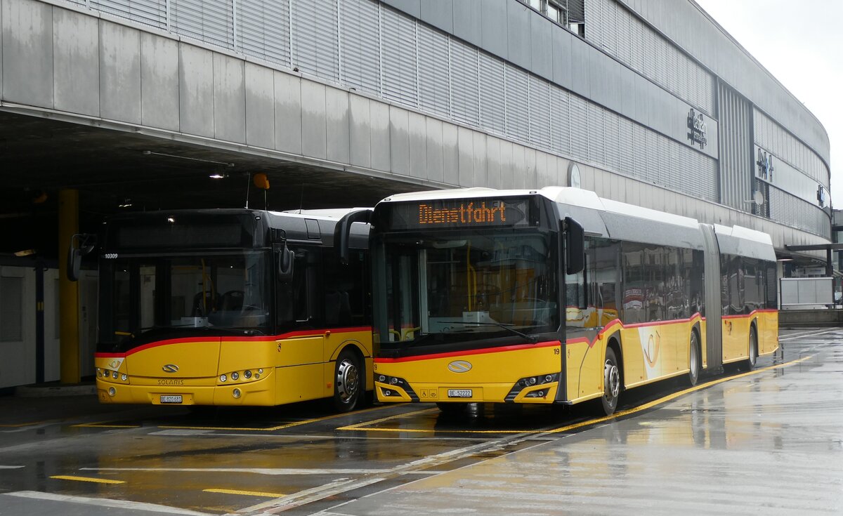 (282'052) - Steiner, Ortschwaben - Nr. 19/BE 52'222/PID 11'205 - Solaris am 2. November 2025 in Bern, Postautostation
