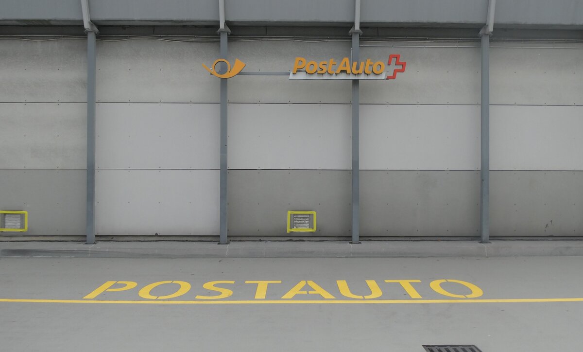 (282'156) - Parkplatz f�r PostAuto am 8. November 2025 in Bern, Postautostation