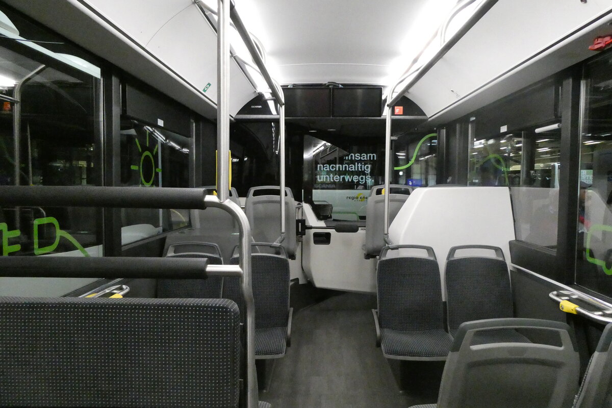 (282'194) - BSU Solothurn - Nr. 1201/SO 195'101 - eScania (ex Nr. 101) am 8. November 2025 in Zuchwil, Garage (Innenaufnahme)