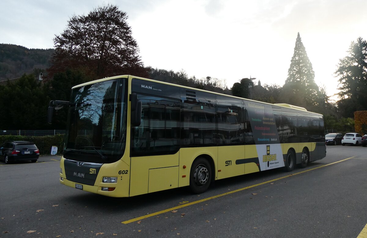 (282'400) - STI Thun - Nr. 602/BE 865'602 - MAN am 15. November 2025 bei der Schiffl�ndte Thun