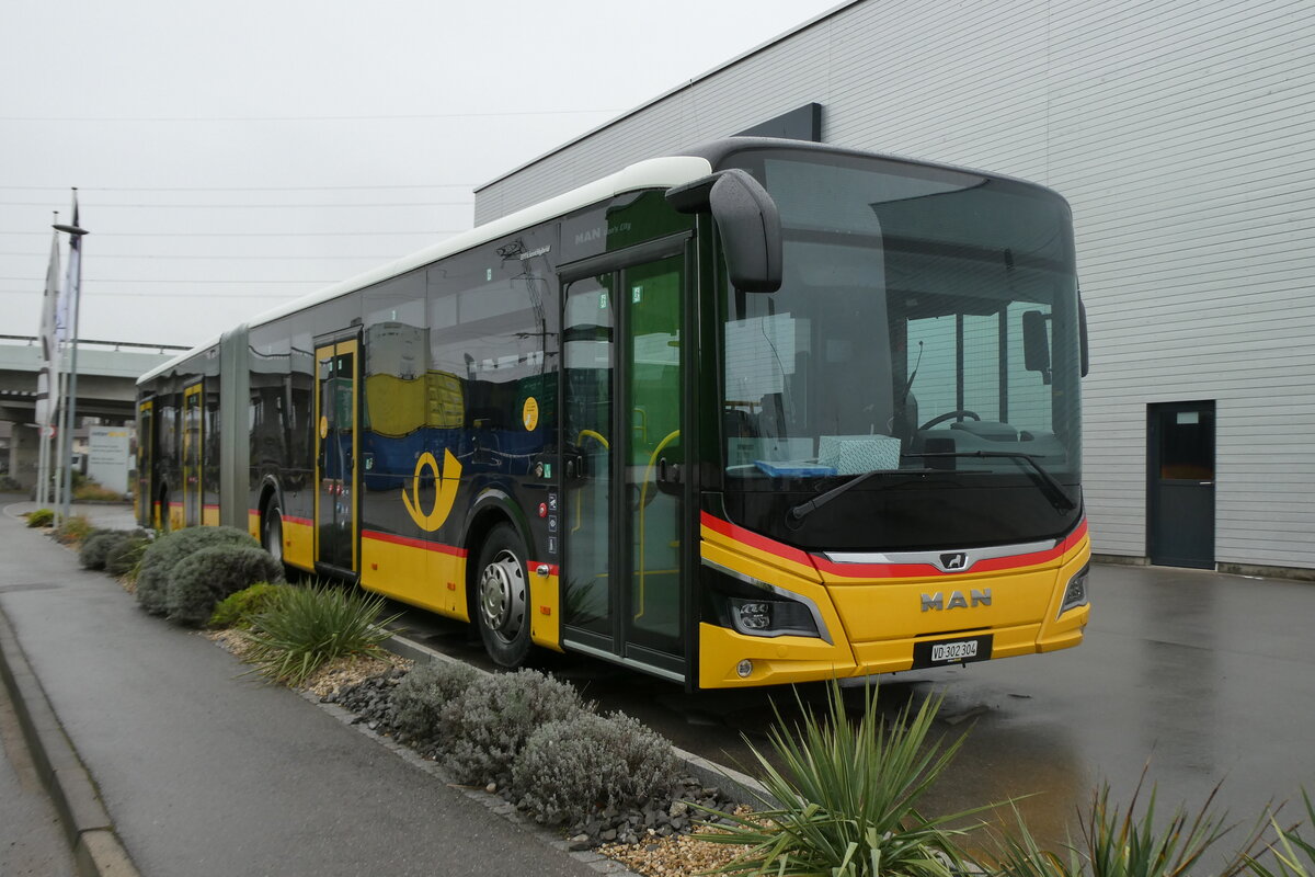 (282'837) - CarPostal Ouest - VD 302'304/PID 11'985 - MAN am 6. Dezember 2025 in Kerzers, Interbus