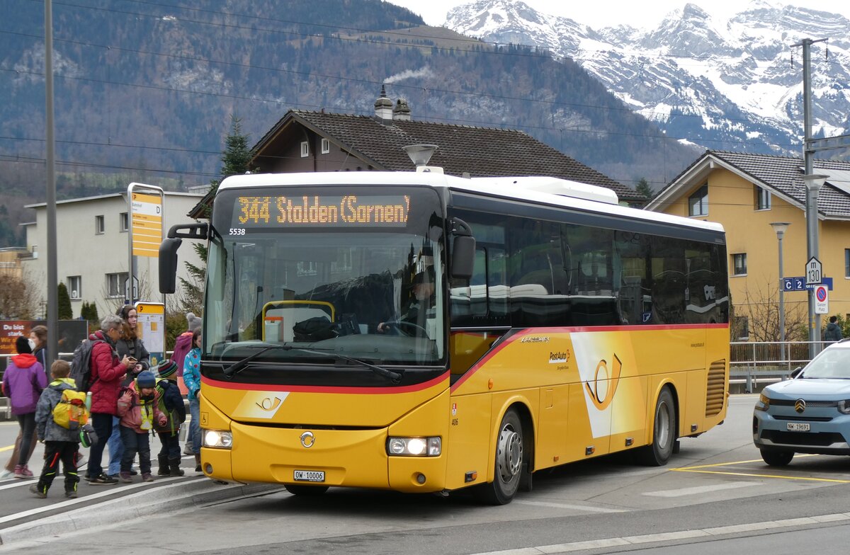 (283'276) - PostAuto Zentralschweiz  Nr. 406/OW 10'006/PID 5538 - Irisbus (ex Nr. 3; ex Dillier, Sarnen Nr. 3) am 19. Dezember 2025 beim Bahnhof Sarnen