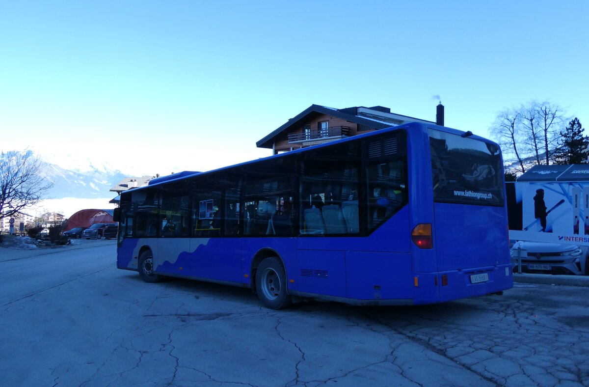 (283'574) - Lation, Sion - Nr. 11/VS 5368 - Mercedes (ex VZO Gr�ningen Nr. 74) am 30. Dezember 2025 in Haute-Nendaz, T�l�cabine