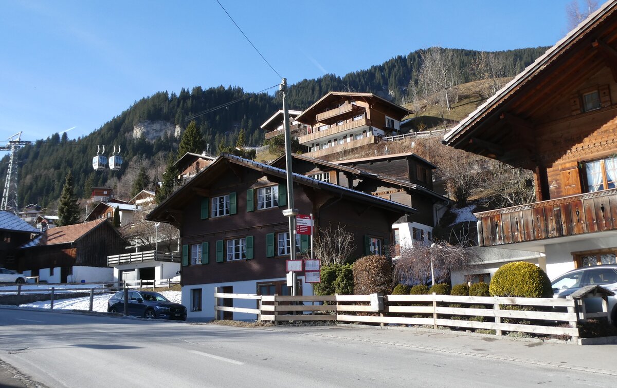 (283'624) - AFA-Haltestelle am 1. Januar 2026 in Adelboden, Mineralquelle