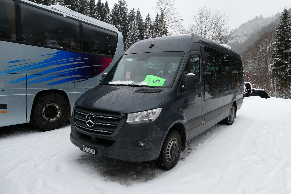 (284'059) - MiniBus Tours, Orvin - BE 59'208 - Mercedes am 10. Januar 2026 in Adelboden, ASB