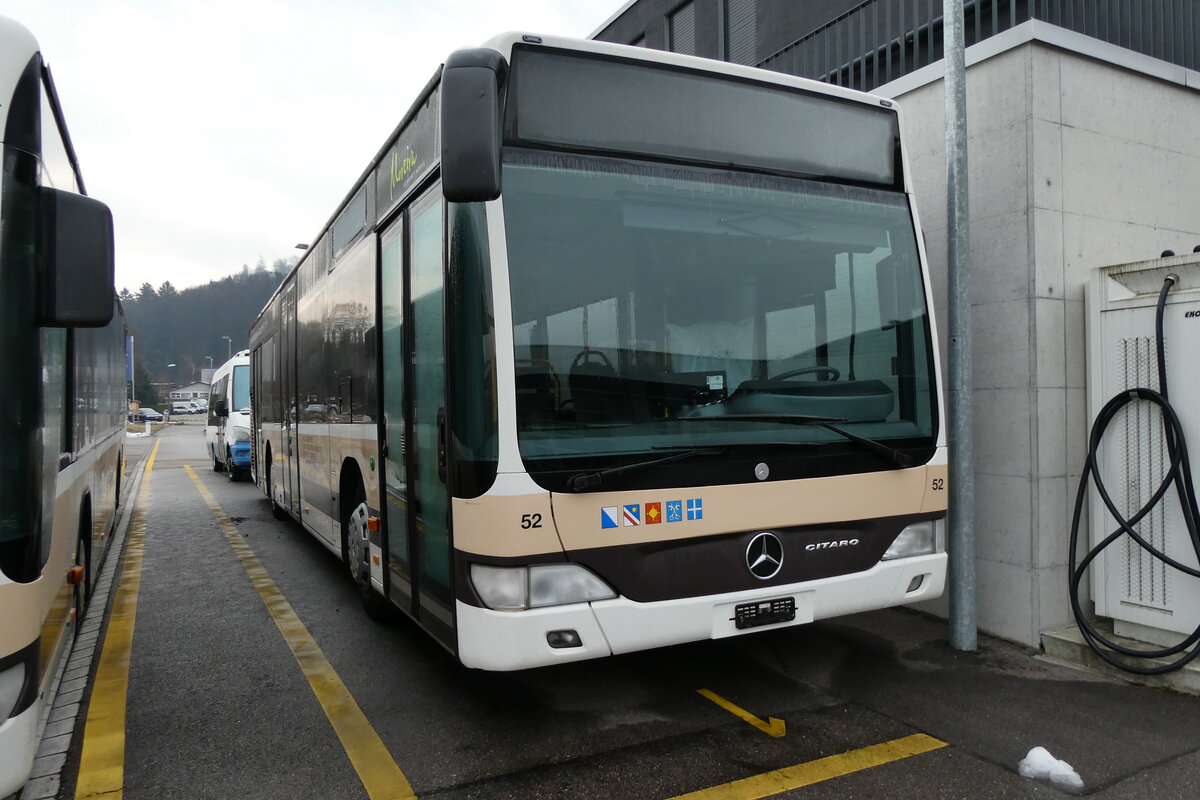 (284'235) - AZZK Zollikon - Nr. 52 - Mercedes am 17. Januar 2026 in Winterthur, Daimler Buses