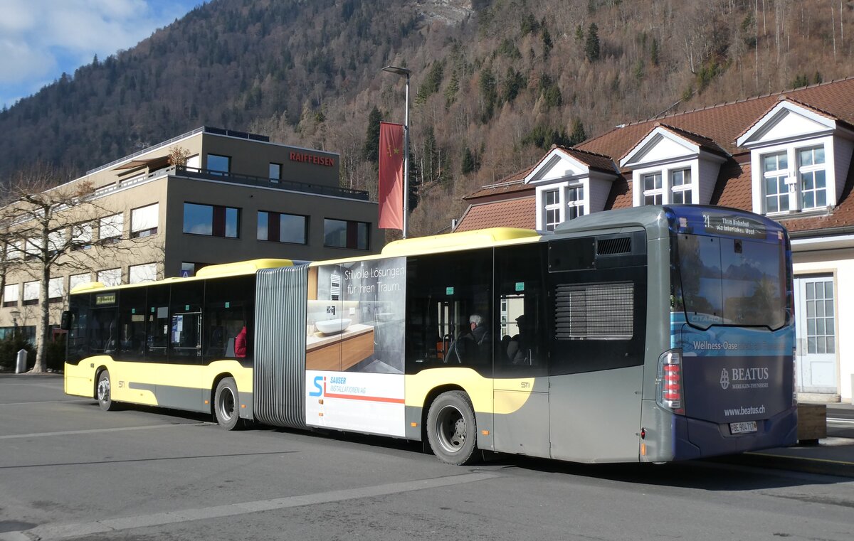 (284'362) - STI Thun - Nr. 717/BE 904'717 - Mercedes am 26. Januar 2026 beim Bahnhof Interlaken Ost