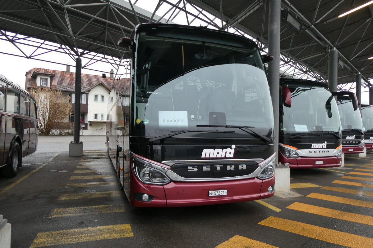 (284'700) - Marti, Kallnach - Nr. 15/BE 572'215 - Setra am 7. Februar 2026 in Kallnach, Car-Terminal