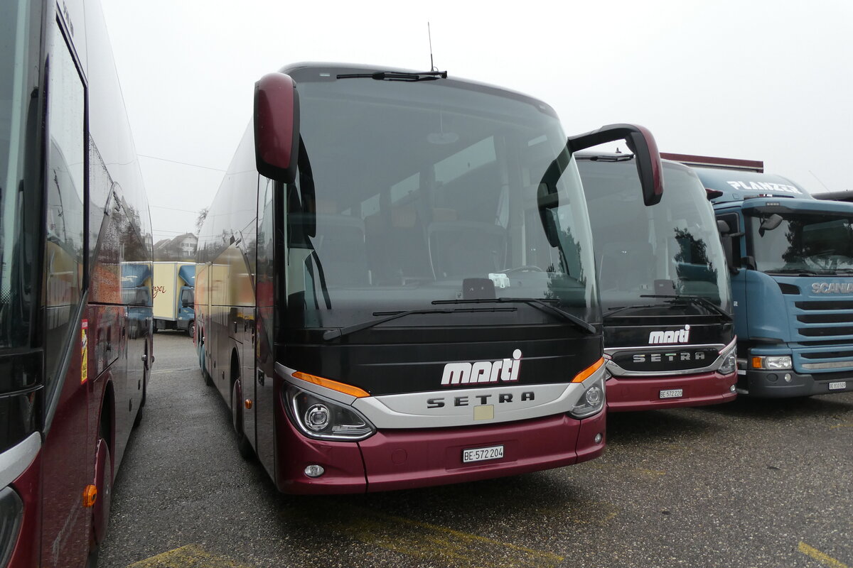 (284'713) - Marti, Kallnach - Nr. 4/BE 572'204 - Setra am 7. Februar 2026 in Kallnach, Car-Terminal