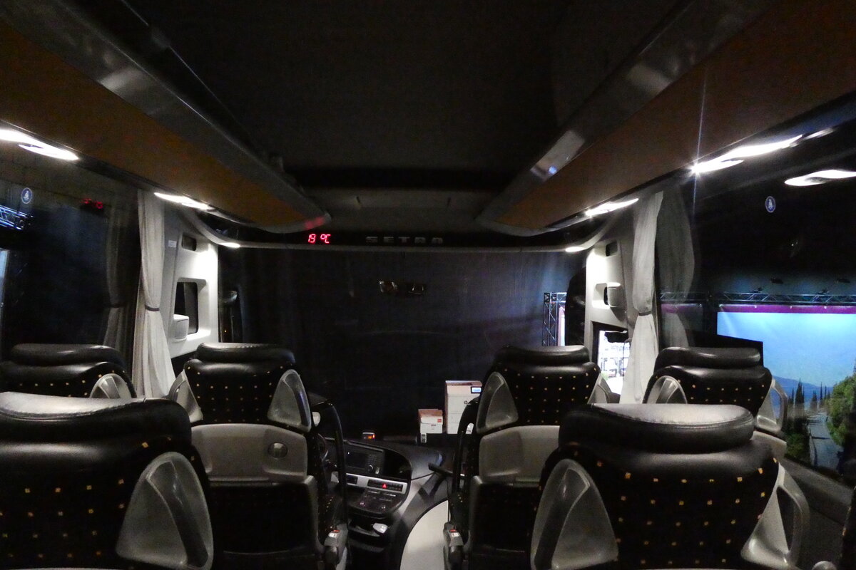 (284'734) - Marti, Kallnach - Nr. 8/BE 572'208 - Setra am 7. Februar 2026 in Kallnach, Car-Terminal (Innenaufnahme)