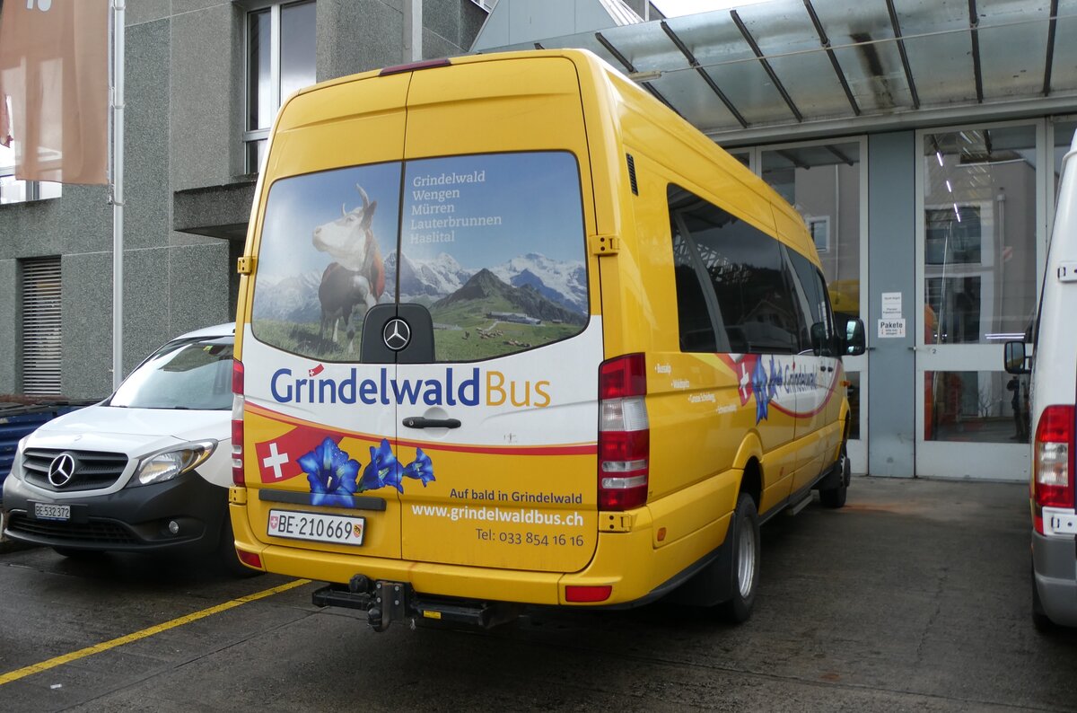 (284'832) - GrindelwaldBus, Grindelwald - Nr. 10/BE 210'669 - Mercedes (ex Loretan, Inden) am 12. Februar 2026 in Thun, Garage STI