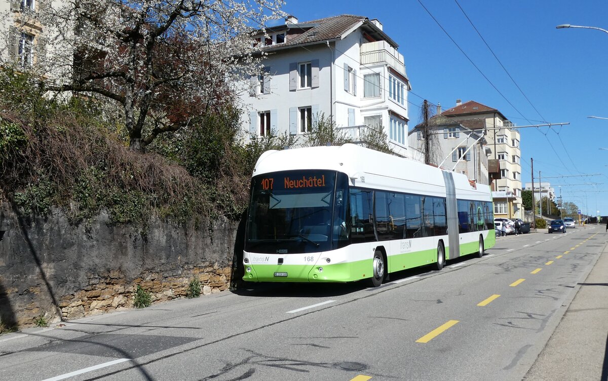 (285'949) - transN, La Chaux-de-Fonds - Nr. 168/NE 209'168 - Hess/Hess Gelenktrolleybus am 4. April 2026 beim Bahnhof Neuch�tel