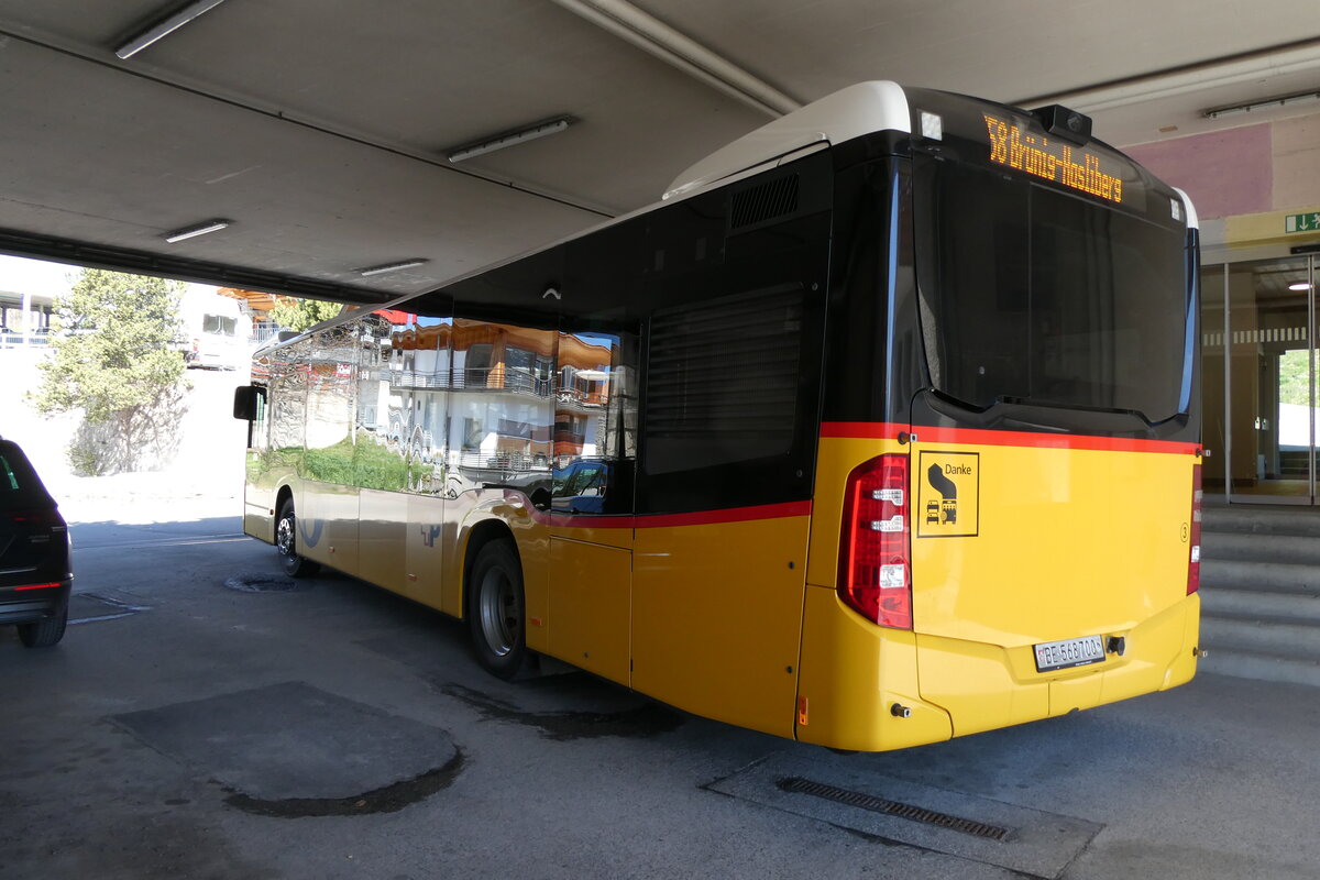 (286'017) - Fl�ck, Brienz - Nr. 3/BE 568'700/PID 11'687 - Mercedes (ex PostAuto Bern) am 7. April 2026 in Reuti-Hasliberg, Garage
