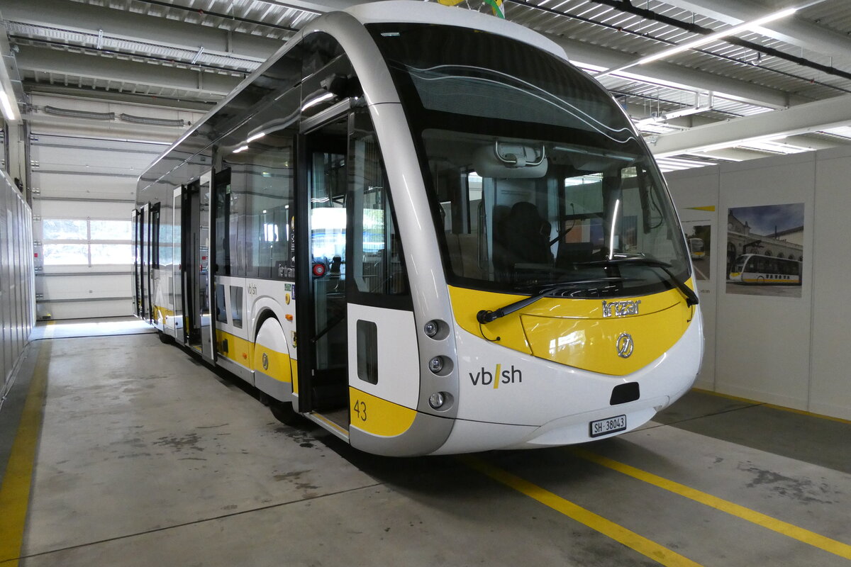 (286'079) - VBSH Schaffhausen - Nr. 43/SH 38'043 - eIrizar am 11. April 2026 in Schaffhausen, Regionalbusgarage